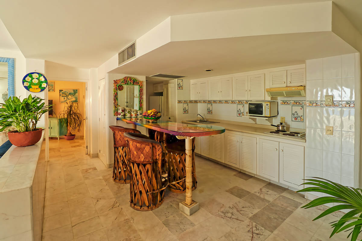 Cocina con bar Estancia y cocina